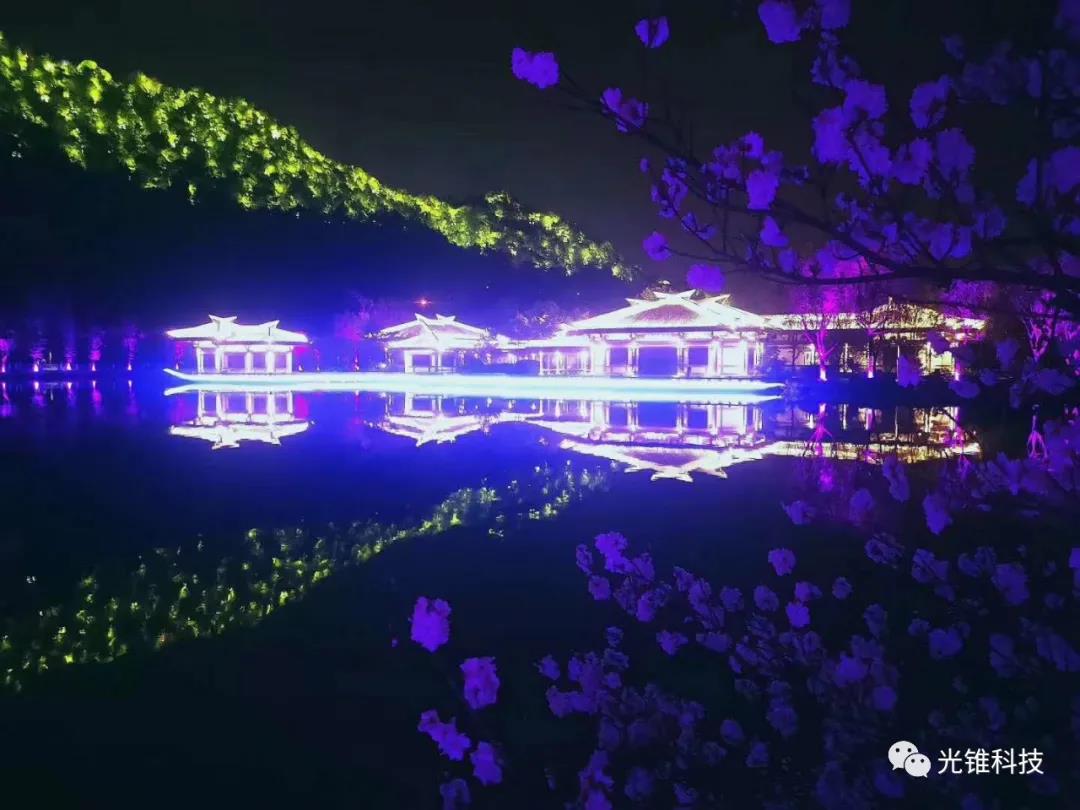 燈光、讓文化更有底蘊(yùn)